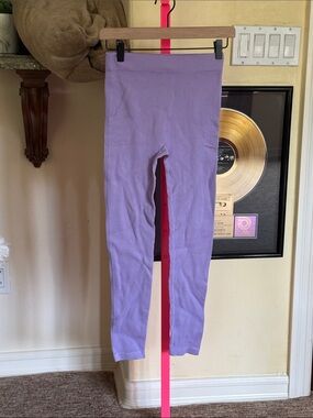 Zara soft ribbed Lilac Ribbed Leggings like new size M-L
